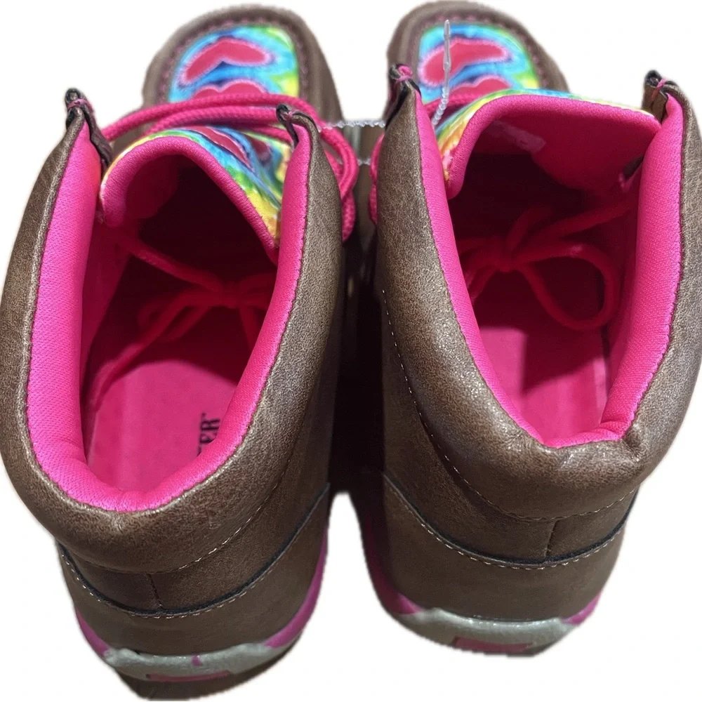 Twister vibrant moccasins
